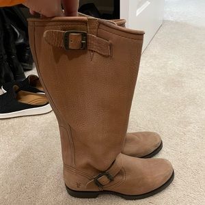 Size 8 Frye boots!